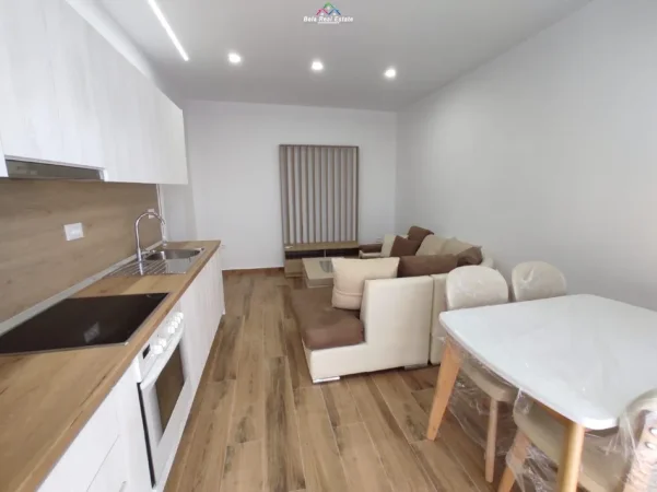 Tirane, jepet me qera apartament 2+1+Ballkon Kati 4, 75 m² 640 € (Pediatria)