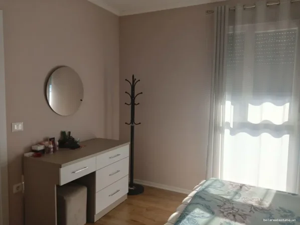 Tirane, jepet me qera apartament 1+1+Ballkon Kati 9, 60 m² 500 € (Don Bosko)
