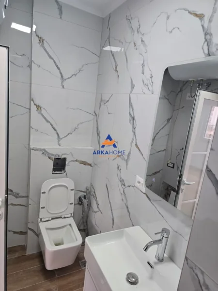 Tirane, shitet apartament 1+1 Kati 4, 40 m² 120.000 € 