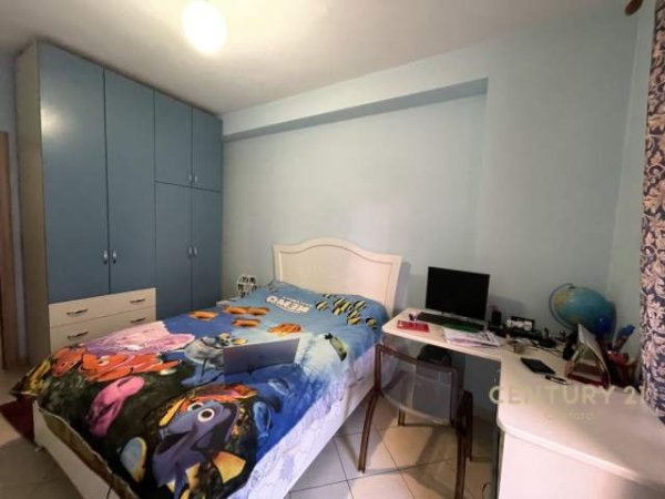 Shitet apartament 3+1+2 me hipoteke, 111 m2, kati 2, ne astir!