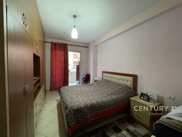 Shitet apartament 3+1+2 me hipoteke, 111 m2, kati 2, ne astir!