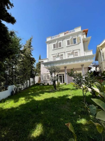 Tirane, shitet Vile 4 Kateshe, 669 m² 850.000 Euro (Akacia Hills)