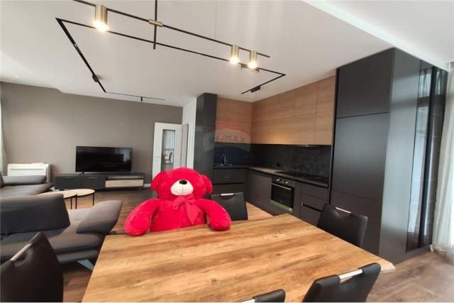 Tirane, jepet me qera apartament 2+1+BLK Kati 5, 125 m² 800 Euro (Komuna e Parisit)