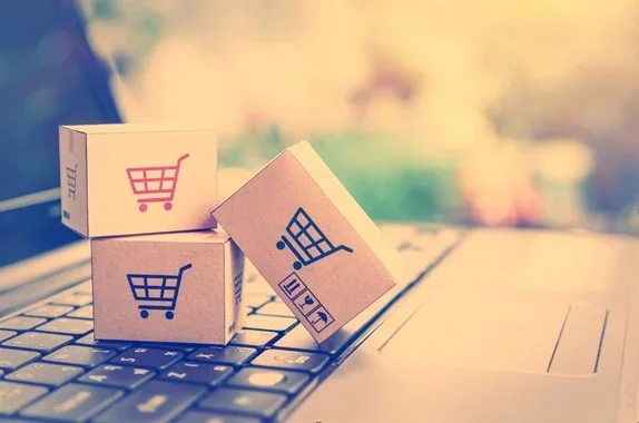 Shitet Dyqan Online (E-commers) me eksperiencë 4 vjeçare në tregun shqiptarë.