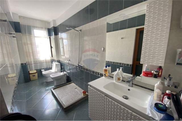 Tirane, shitet apartament 3+1+BLK Kati 6, 103 m² 115.000 Euro