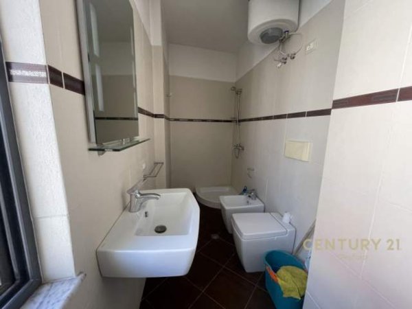 Tirane, shitet apartament 1+1 Kati 5, 73 m² 63.000 Euro, Yzberishtit prane pasticeri ‘Nela 6’