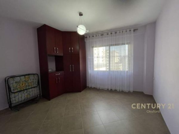 Tirane, shitet apartament 1+1+BLK Kati 5, 73 m² 63.000 Euro (Yzberisht)