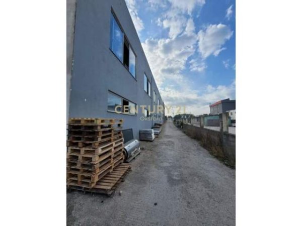 SHITET GODINE MULTIFUNKSIONALE  3.000 m² 780.000 Euro, 2 Kate