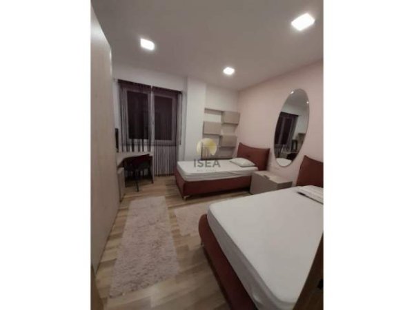 Tirane, shitet apartament 3+1 Kati 3, 150 m² 350.000 Euro (Liqeni i Thatë)