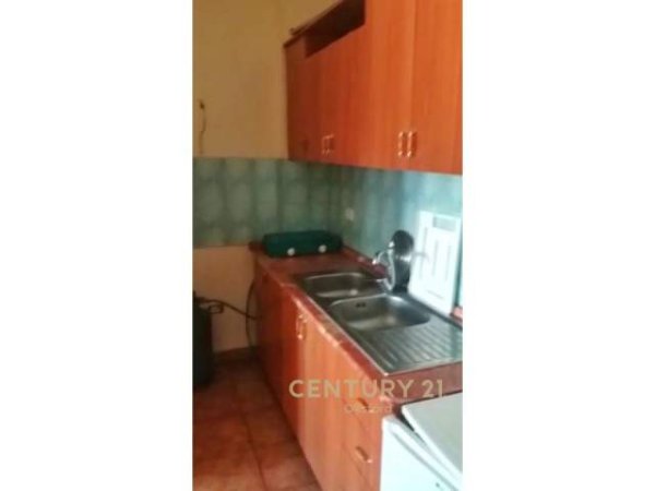 Plazh-Durres, Shitet apartament 1+1 me siperfaqe 61m2 Kati 3, 36.550 Euro