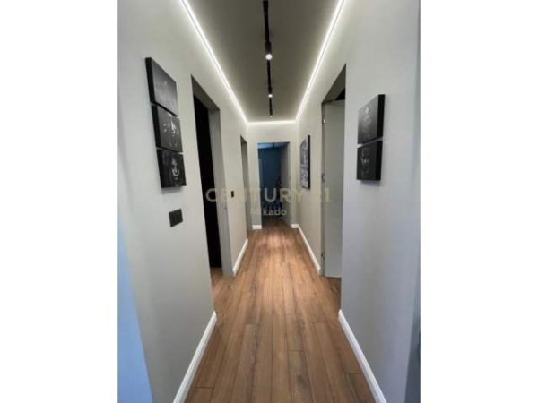 Tirane, jepet me qera Vile 3+1+A+BLK Kati 0, 175 m² 1.800 Euro (Lunder)