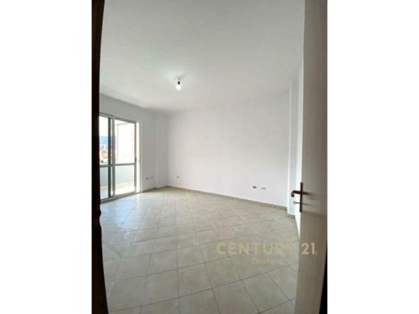 Tirane, shitet apartament 2+1 Kati 4, 124 m² 145.000 Euro (Vasil Shanto)