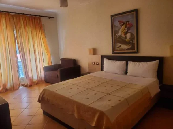 Plazh-Durres, EKSKLUZIVE shitet Hotel 20 METRA DISTANCË NGA DETI (Golem)