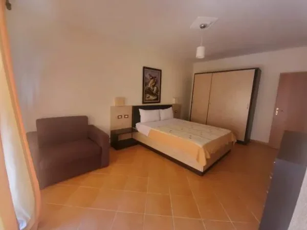 Plazh-Durres, EKSKLUZIVE shitet Hotel 20 METRA DISTANCË NGA DETI (Golem)