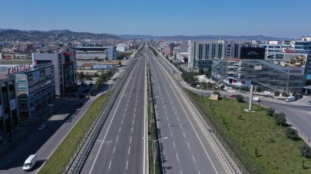 Tirane, shes magazine Kati 0, 1.800 m² 1.100.000 Euro (Autostrada Durres-Tirane)