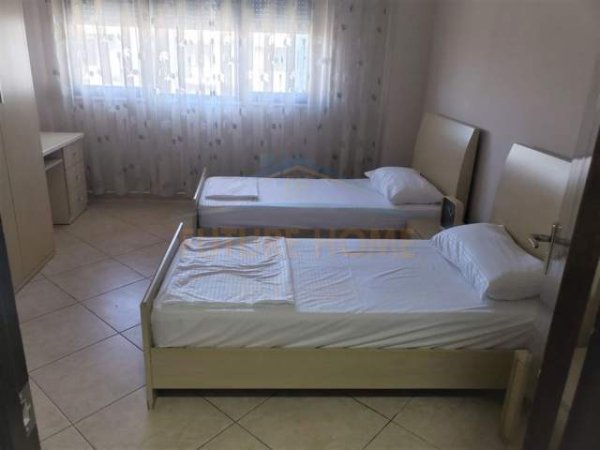 Tirane, jap me qera apartament 3+1+A+BLK Kati 7, 168 m² 650 Euro (Selvia)