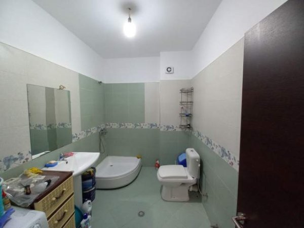 Tirane, jepet me qera apartament 1+1 Kati 2, 65 m² 300 Euro (Rruga Don Bosko)