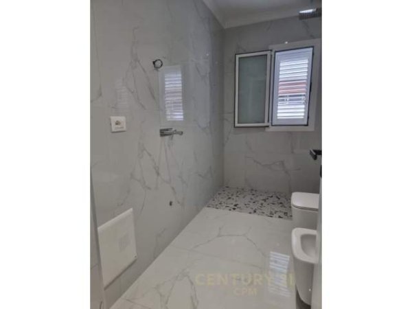 Tirane, shitet apartament 2+1 prane MOZAIKUT TE TIRANES, 108 m² 137.000 Euro
