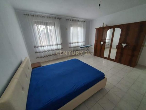 Tirane, jepet me qera apartament 2+1 Kati 3, 98 m² 350 Euro