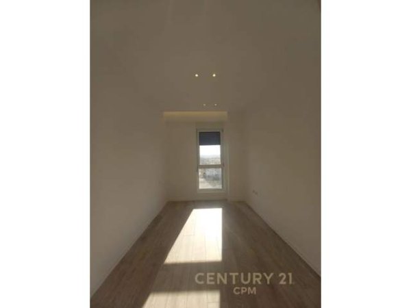 Tirane, jepet me qera apartament 2+1+BLK Kati 9, 83 m² 500 Euro (21 dhjetori)