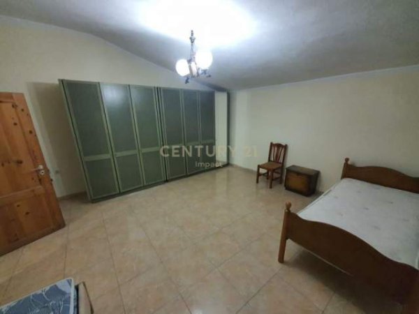 Tirane, jepet me qera apartament 2+1+A Kati 4, 98 m² 400 Euro