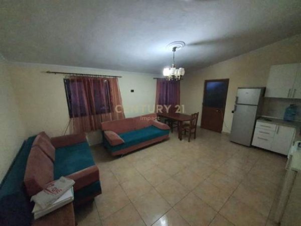 Tirane, jepet me qera apartament 2+1+A Kati 4, 98 m² 400 Euro