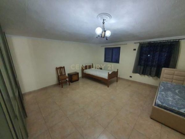 Tirane, jepet me qera apartament 2+1+A Kati 4, 98 m² 400 Euro