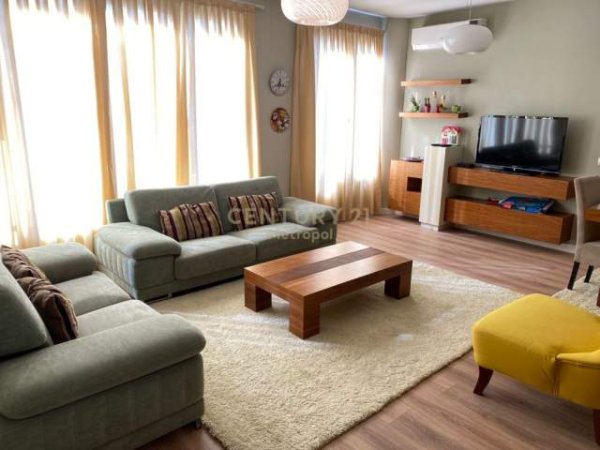 Tirane, jap me qera apartament 3+1+BLK Kati 3, 102 m² 650 Euro (kodra e diellit)
