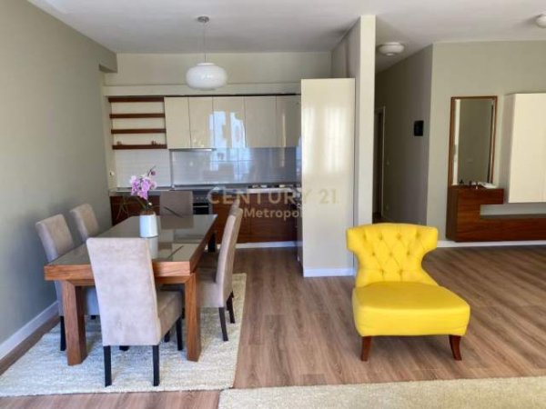Tirane, jap me qera apartament 3+1+BLK Kati 3, 102 m² 650 Euro (kodra e diellit)