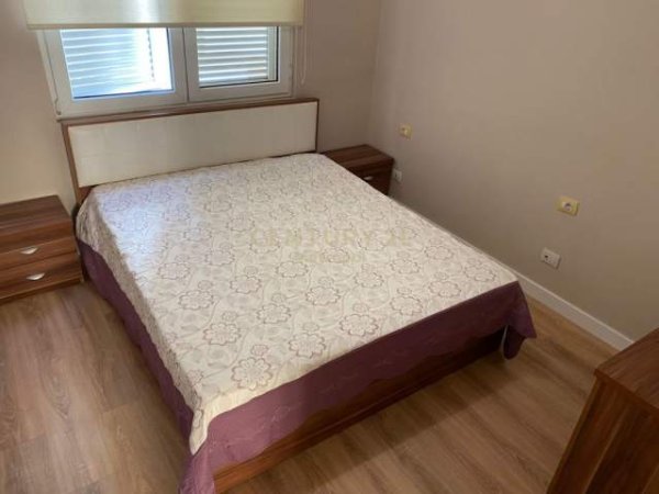 Tirane, jap me qera apartament 3+1+BLK Kati 3, 102 m² 650 Euro (kodra e diellit)