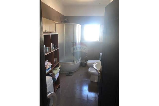 Shqiperi, shes apartament 4+1+BLK Kati 4, 186 m² 200.000 Euro (Jordan Misja, prane Kontaktit)