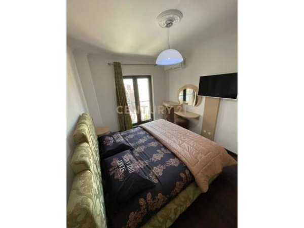 Tirane, jap me qera apartament duplex 2+1+BLK Kati 9, 123 m² 1.100 Euro (Perball Raifaisen Bank)