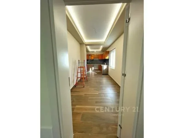 FARKE,JEPET ME QERA VILE 2 KATE 1.500 Euro