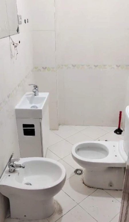 Tirane, shitet apartament 2+1 Kati 5, 107 m² 100.000 Euro (Unaza e Re)