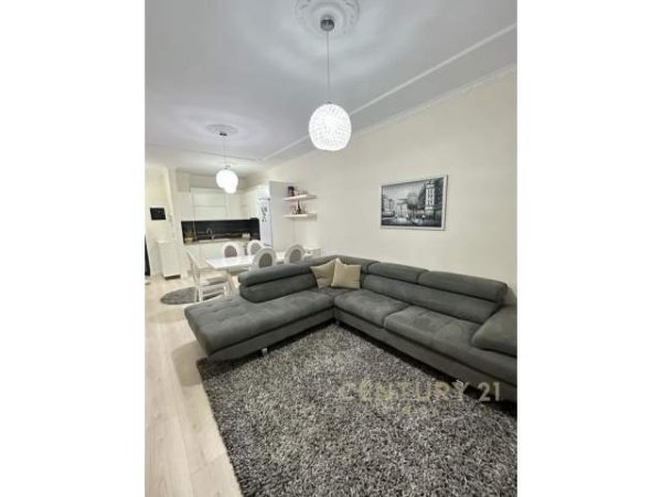 Vlore, shitet apartament 2+1 Kati 7, 75 m² 165.000 Euro (Lungomare)
