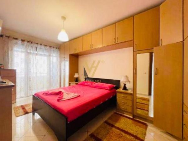 Tirane, jepet me qera apartament 2+1 Kati 5, 105 m² 650 Euro (kopshti zoologjk)