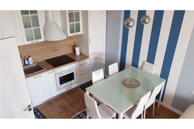 Tirane, jepet me qera apartament duplex 2+1+BLK Kati 6, 122 m² 700 Euro (Rruga e Durresit - Qendër)