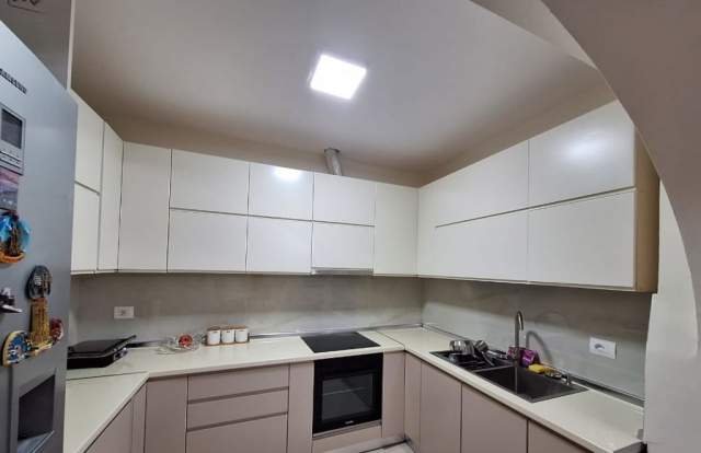 Tirane, jepet me qera apartament 1+1 Kati 1, 91 m² 550 Euro (Stadiumi Dinamo)