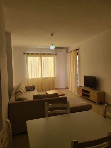 Tirane, jepet me qera apartament 1+1+BLK Kati 1, 60 m² 400 Euro (Astiri)