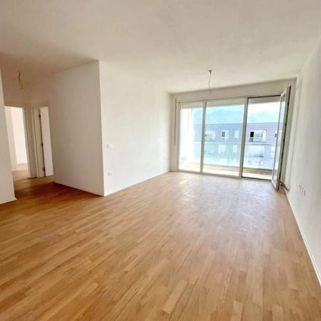 Tirane, ofert apartament 91 m² 158.000 Euro (Fiore di Bosco, rruga Don Bosko)