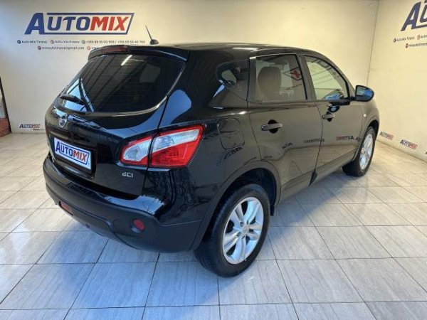 Tirane, shes xhip Nissan QASHQAI Viti 2010, 8.900 Euro