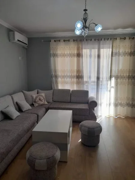 Tirane, jepet me qera apartament 2+1+BLK Kati 8, 100 m² 55.000 Leke (Yzberisht)