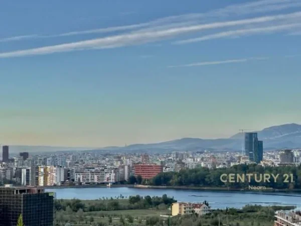 Tirane, jepet me qera Vile 3 Katshe Kati 3, 800 m² 3.000 Euro (Rruga e Ullishtes, Liqeni i Thatë)