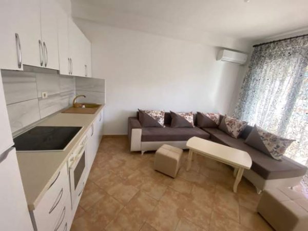 Tirane, jepet me qera apartament 2+1+BLK Kati 3, 75 m² 450 Euro (Rruga Peti)