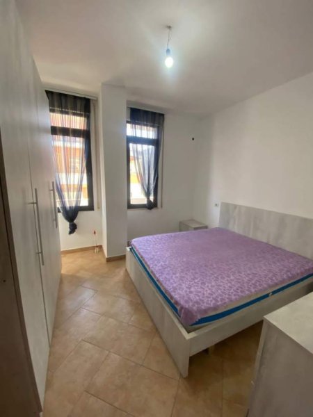 Tirane, jepet me qera apartament 2+1+BLK Kati 3, 75 m² 450 Euro (Rruga Peti)