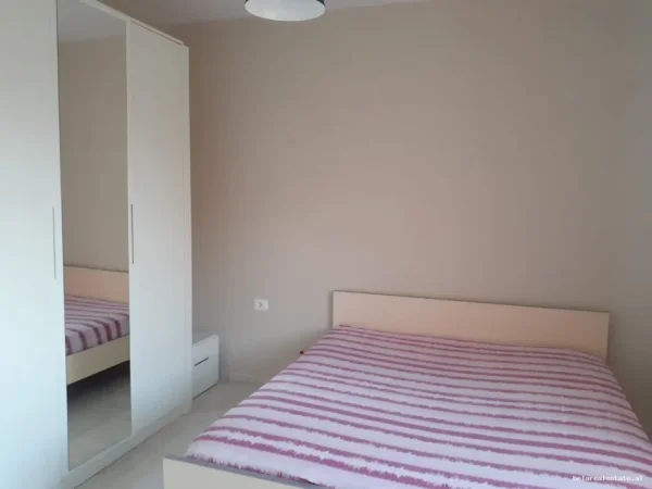Tirane, jepet me qera Vile Vile 3 Katshe Kati 3, 120 m² 590 € (Rruga Elbasanit)