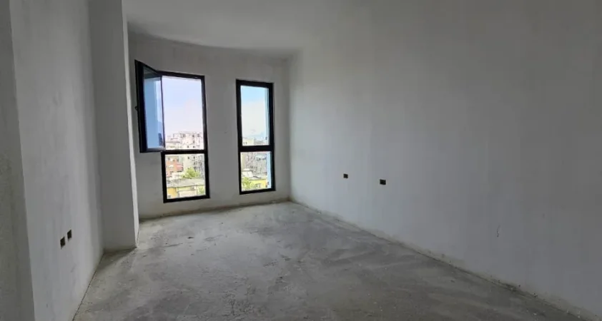 Tirane, shitet apartament 2+1 , 109 m² 326.400 € 