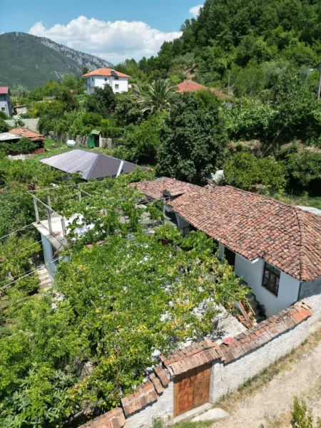 SHITET: VILE + Truall E Veçantë 📍 Ibë Të Poshtme 3+1+2wc ( 18 Min Nga Qendra Tiranës) -- 98,000€****