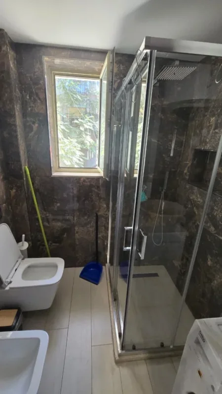 Tirane, jepet me qera apartament 2+1 Kati 2, 65 m² 800 € (Rruga e Durrësit)