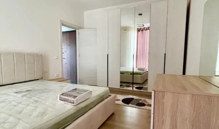 Tirane, jepet me qera apartament 1+1 Kati 2, 67 m² 450 € 